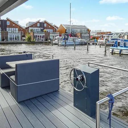 Botel Havenlodge