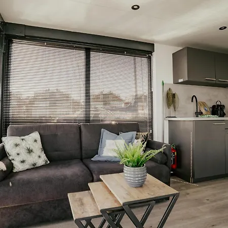 ספינת מלון Havenlodge Uitgeest