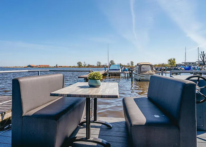 船上ホテル Havenlodge 4*